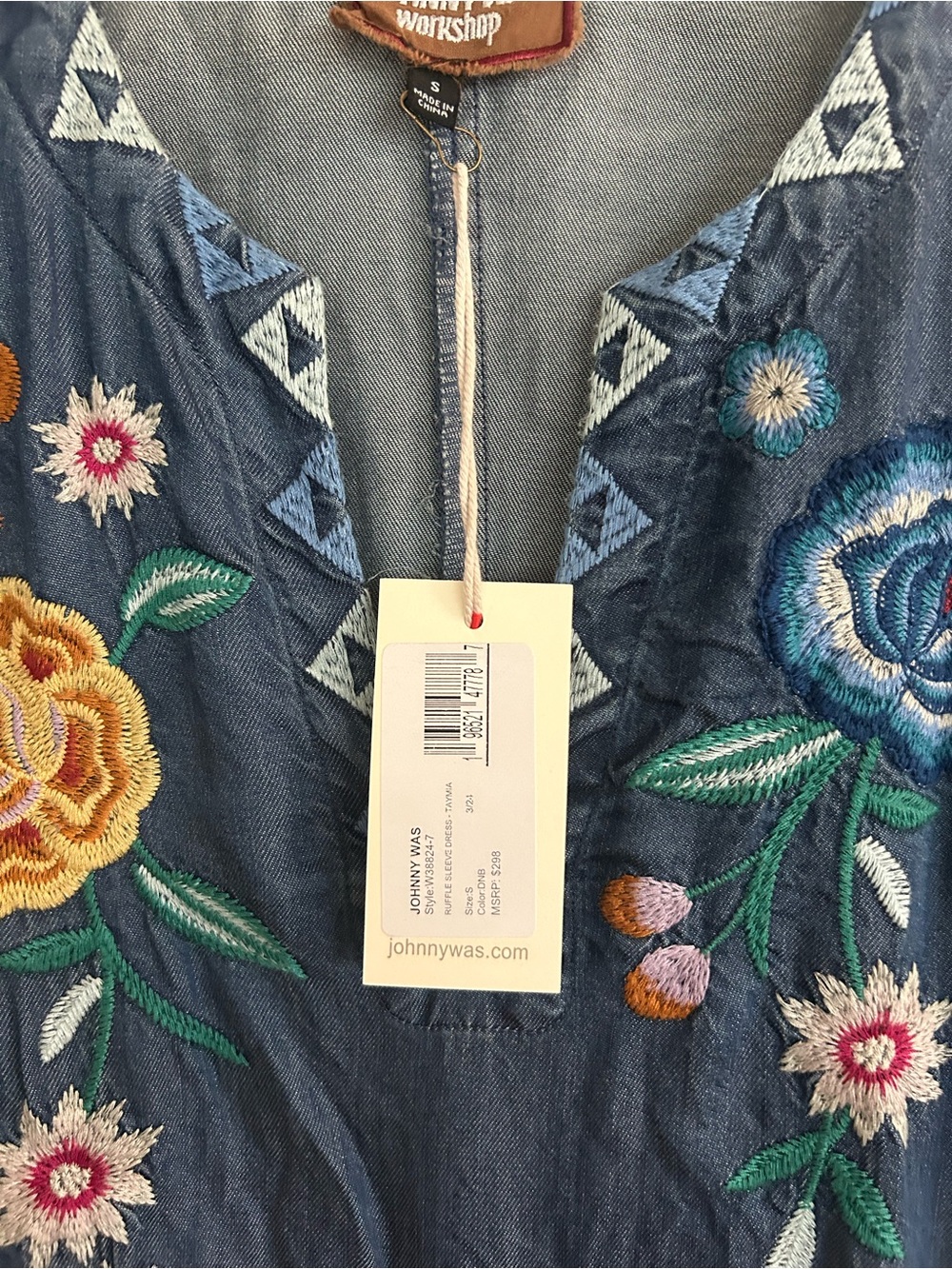 NWT Johnny Was embroidered denim dress - Picture 3 of 4
